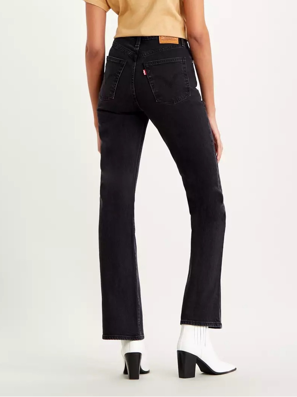 Levi’s Ribcage Bootcut Jeans - Picture 9 of 9